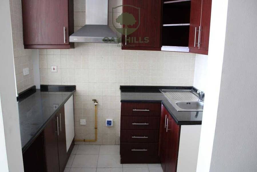 4 Bright n Spacious Apt Chiller Free - 13 Months  Contract