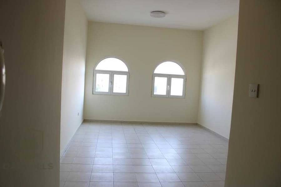 18 tiles studio close to metro station in MED 76| 305k only
