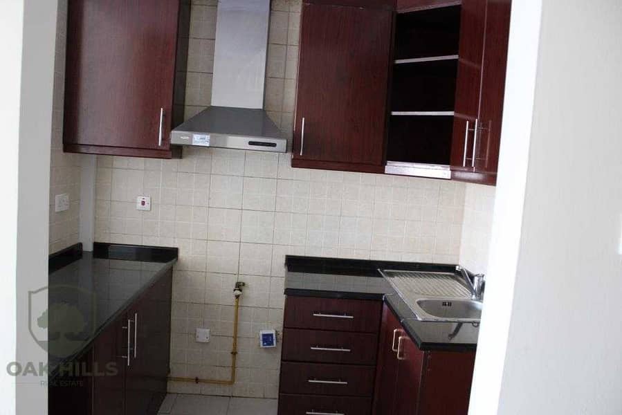 4 18 tiles studio close to metro station in MED 76| 305k only