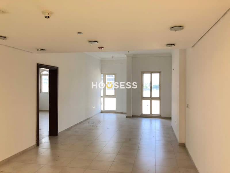4 Perfectly Maintained 1BR Apartment
