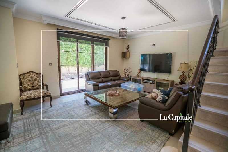8 Near to Pool & Park | Exclusive Property