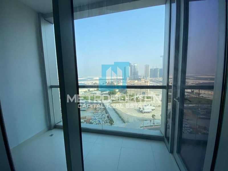 2 Full Sea View |Balcony| Spacious Layout| Amenities