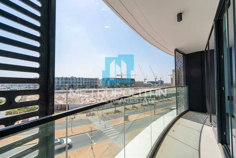 3 Brand New Building| Big Balcony | Canal Promenade