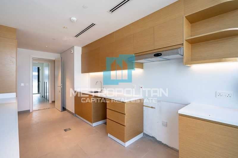 9 Brand New Tower| Sea View| Balcony| Full Amenities