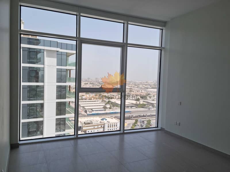 5 3BR Facing Park View For Sale In Park Gate