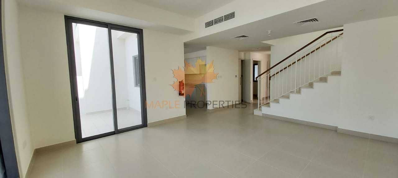 4 Beautiful 3BR Townhouse || Single Row || For Rent