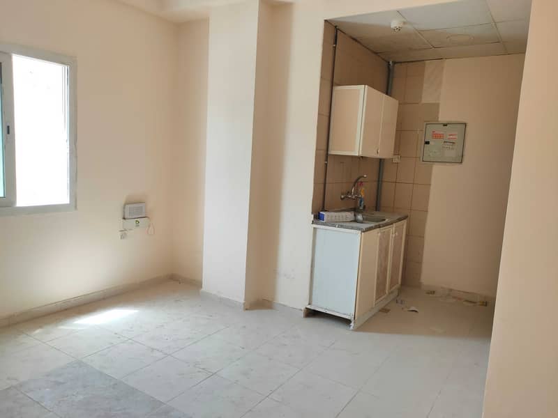 BEST DEAL STUDIO FLAT ONLY FOR 8K AREA SQFT 380 CENTRAL A/C AT PRIME LOCATION
