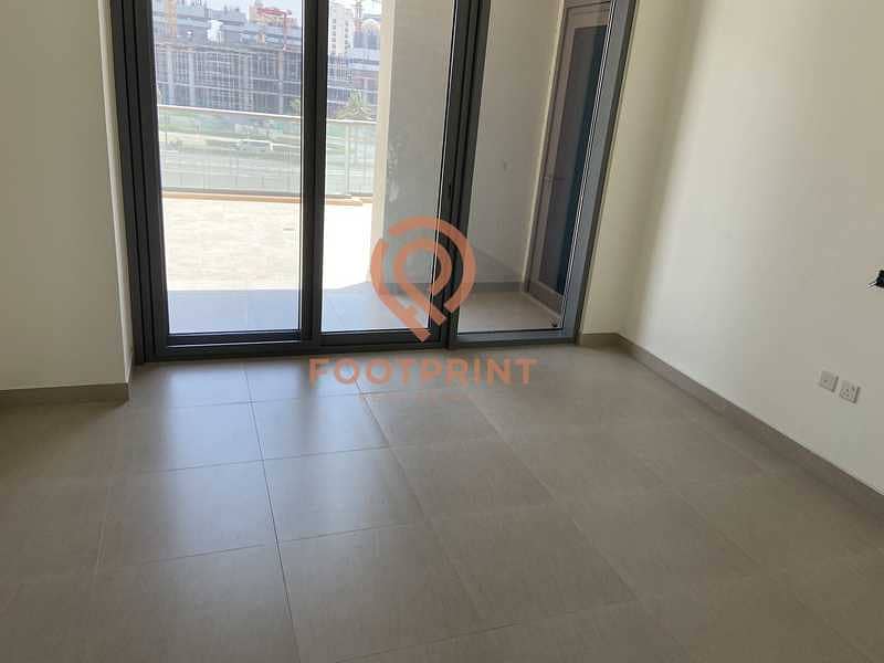 6 UNFURNISHED  2 BEDROOM APPARTMENT READY TO MOVEIN  NO COMISSION  HUGE TERRACE