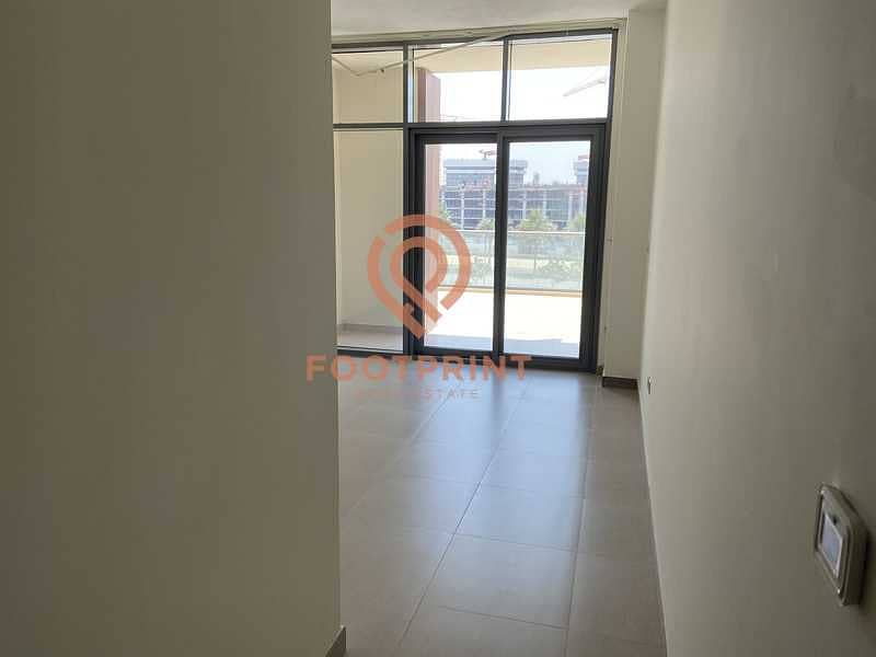 8 UNFURNISHED  2 BEDROOM APPARTMENT READY TO MOVEIN  NO COMISSION  HUGE TERRACE