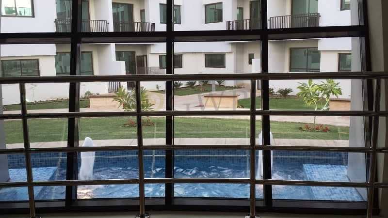 10 Super Cool Pool View | Refreshing | Corner With Balcony |