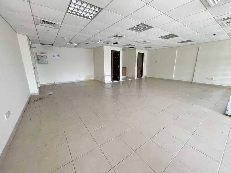 10 READY TO MOVE|FITTED OFFICE|SZR VIEW|NEAR METRO|HIGH FLOOR