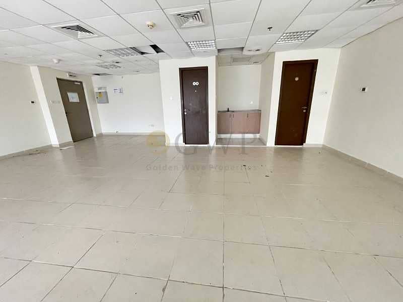 11 READY TO MOVE|FITTED OFFICE|SZR VIEW|NEAR METRO|HIGH FLOOR