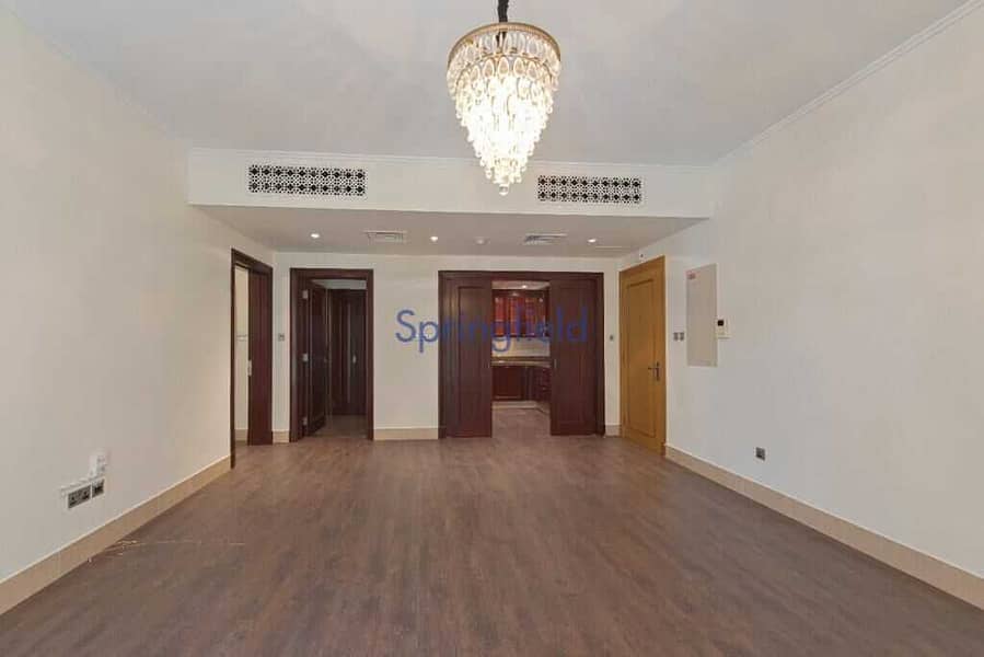 Vacant Now | Well Maintained Furnished Unit Vacant Now | Well Maintained Furnished Unit