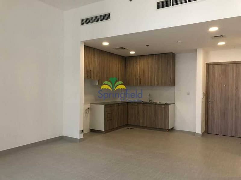 4 Ready to move in | Brand New unit | Mid Floor