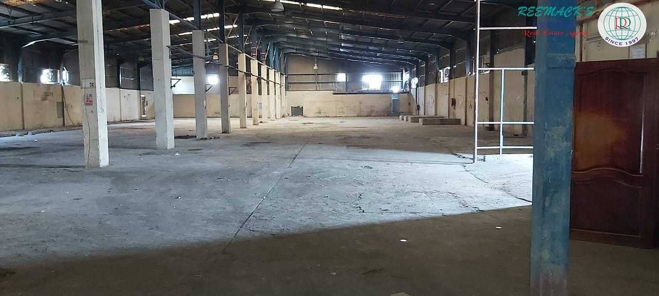 WAREHOUSE WITH OFFICE SPACE IN INDUSTRIAL AREA 10