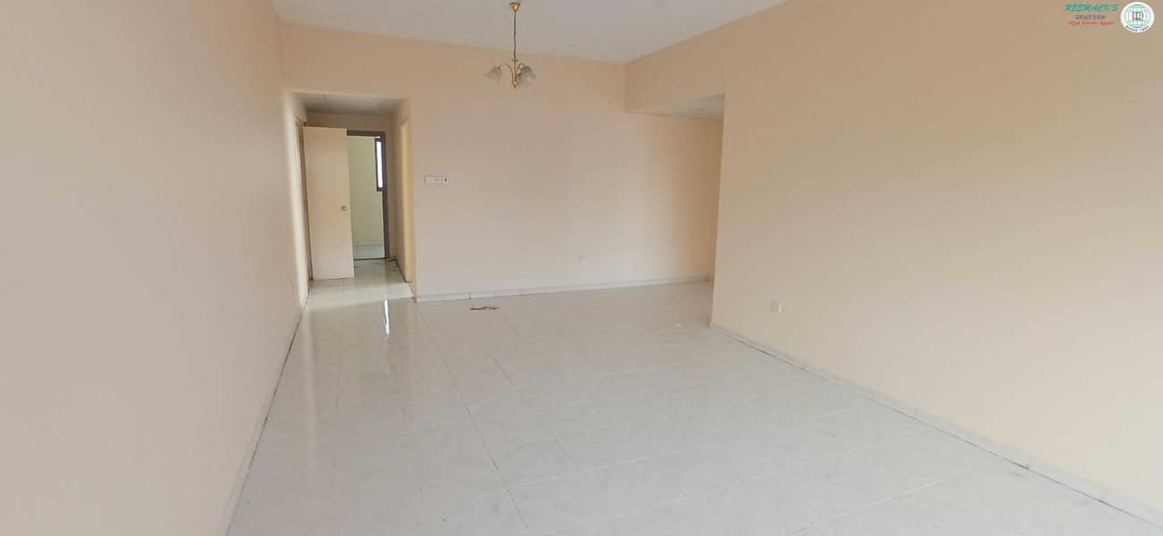 HUGE BIG  HALL FLAT 1 BHK