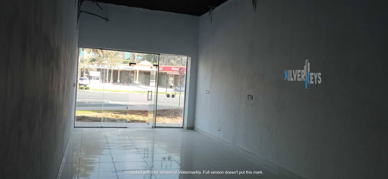 3 SHOP FOR RENT 650 SQFT.