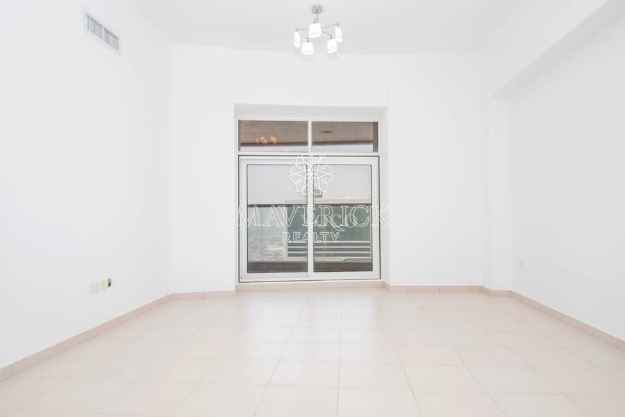 Huge 3BR | Chiller+2 Months Free | No Commission! Huge 3BR | Chiller+2 Months Free | No Commission!