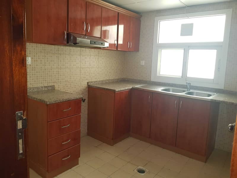 Very spacious 2bhk apartment only 34k in muwailah university area sharjah