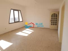 شقة في شارع الفردوس منطقة النادي السياحي 5 غرف 105000 درهم - 5137321