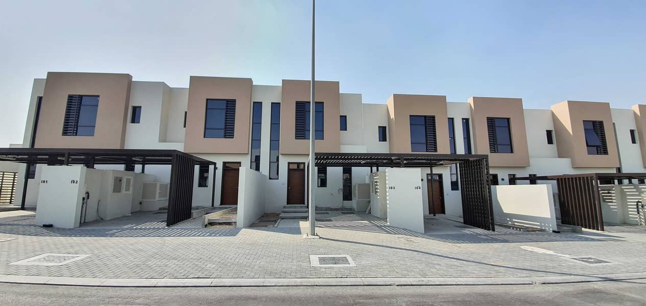 No Commission, largest 2bedroom Townhouse for sale in nasma residences price 1.02million