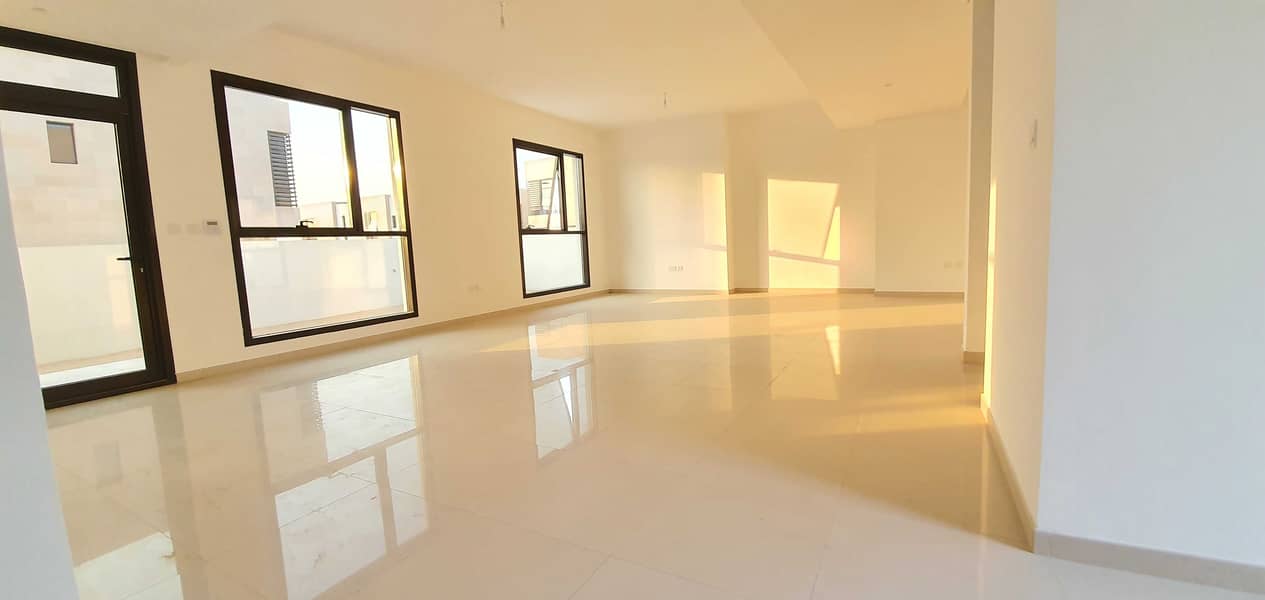 Excellent finishing, signature ready 5bedroom villa for sale price 2.96million, 5260sqft, nasma residences