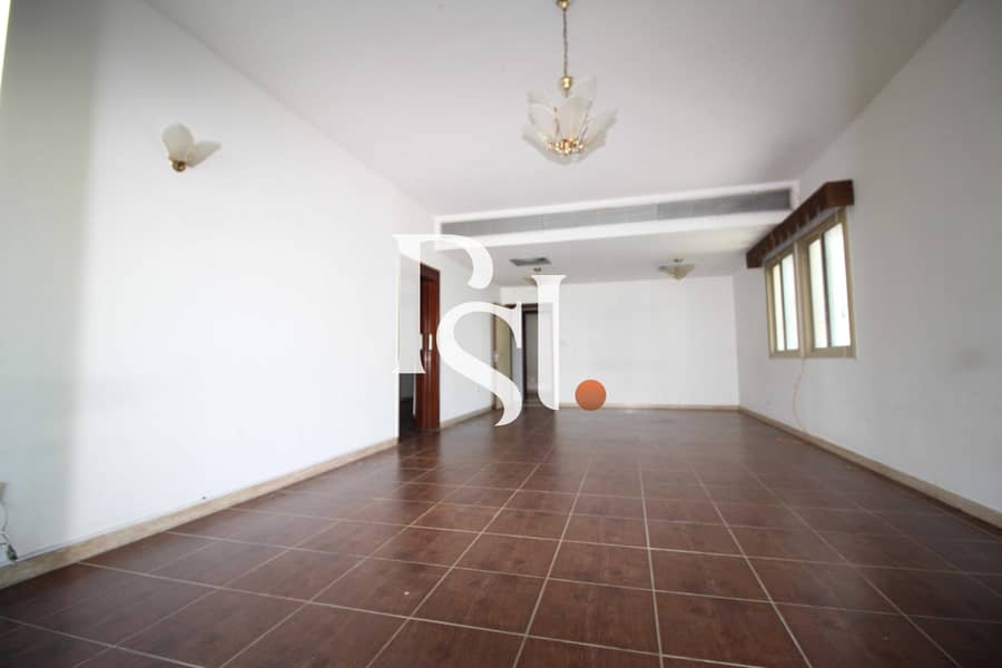 3 3BHK | Close Kitchen | plus Storage |Prime area