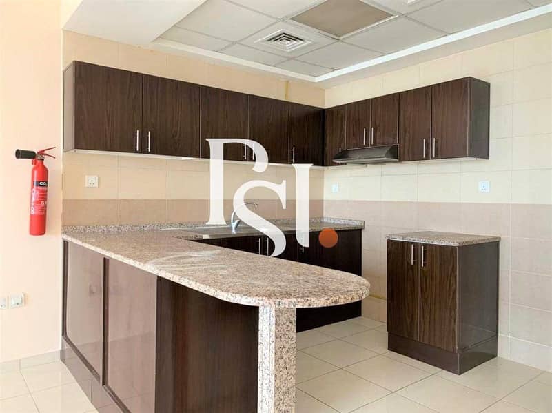 6 1BHK / Spacious / Open Kitchen