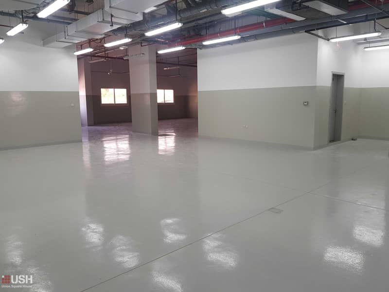 Dragon Mall-Al Warsan | 12 person capacity| Rent 3000