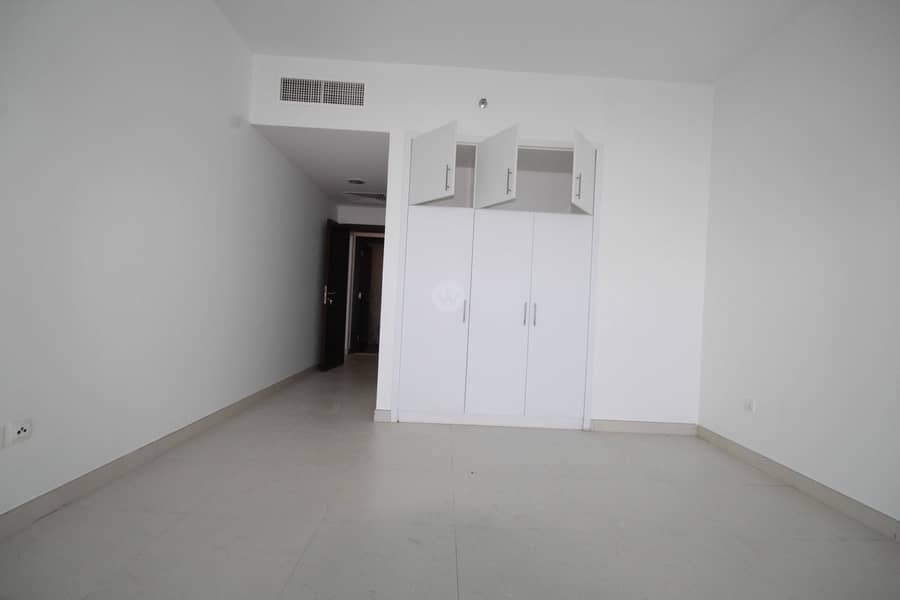 8 1 Bedroom with large balcony | 0% commission fees