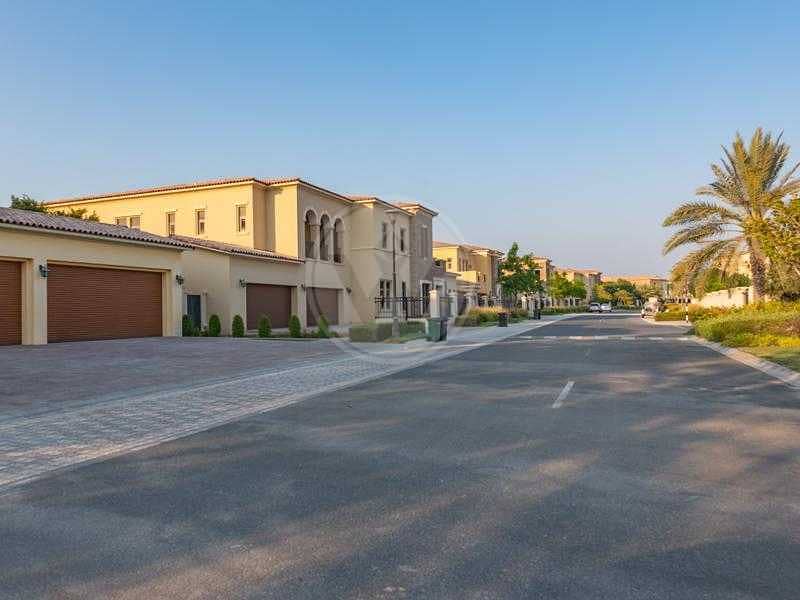 6 Extended quadplex with pool | Landscaped garden