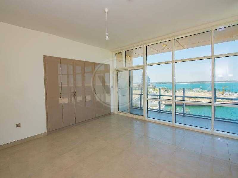 12 Excellent location | Full sea views | View today!