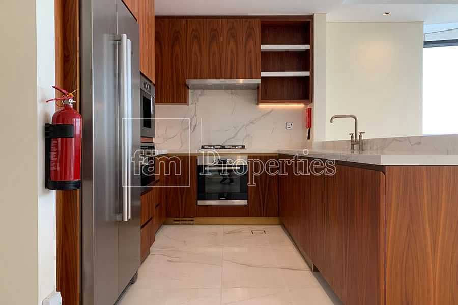 12 Luxurious 3+maid apt. |Downtown|Brand new|call now