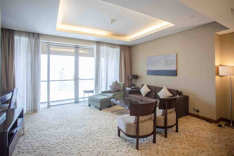 位于迪拜市中心，迪拜谦恭购物中心 1 卧室的酒店式公寓 109999 AED - 5181368