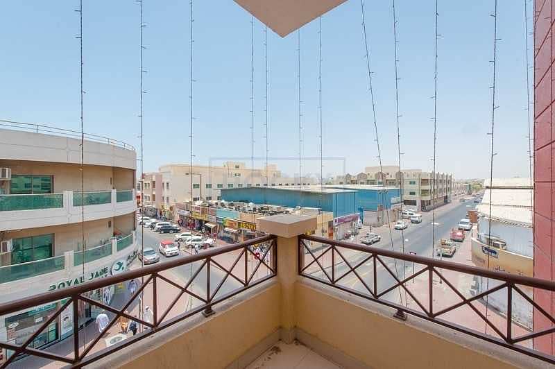 10 Wonderful 2 B/R with Central Split A/C and Parking | Deira