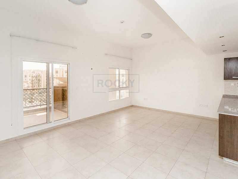 4 Beautiful 2 BR | Bldg with Amazing Facilities | Dubai Land