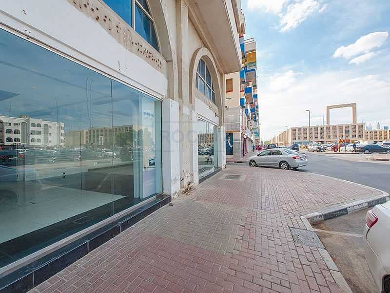 5 441 sq. ft. | Very Spacious Shop Available in Al Karama