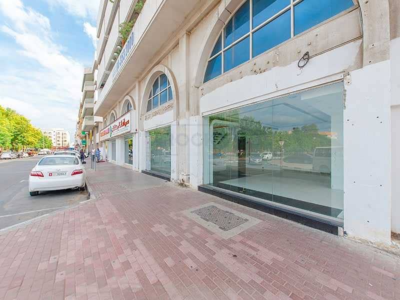 6 441 sq. ft. | Very Spacious Shop Available in Al Karama