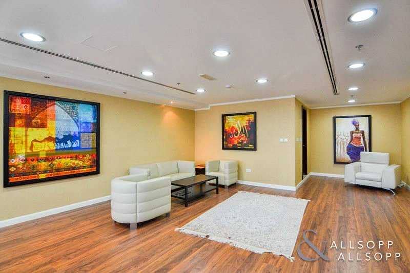 15 Fully Furnished | Half Floor | Amazing Office