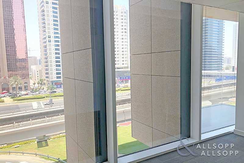9 Fitted Office | Next To Metro | With Balcony
