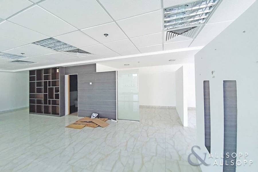 10 Fully Fitted | Vacant | Partitioned Office