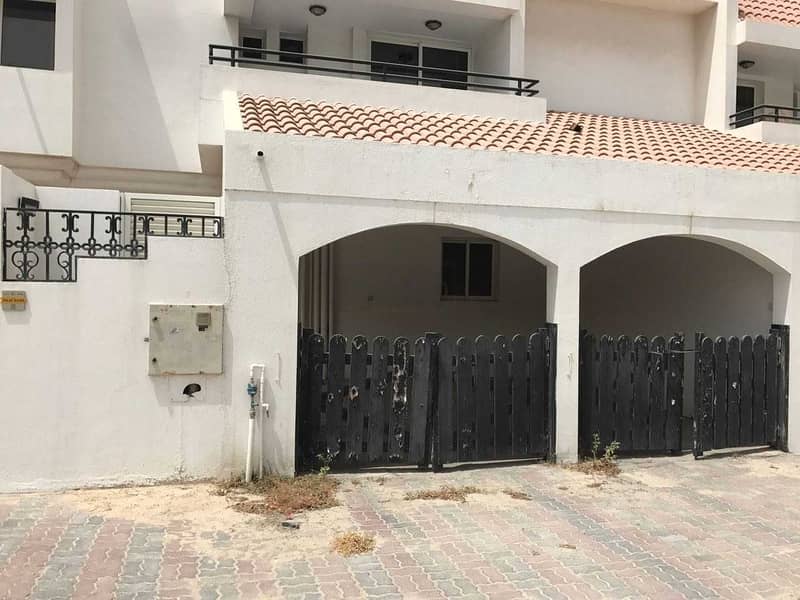 3 Gorgeous 4 B/R Villa with Private Garden and Shared Pool | Umm Suqeim