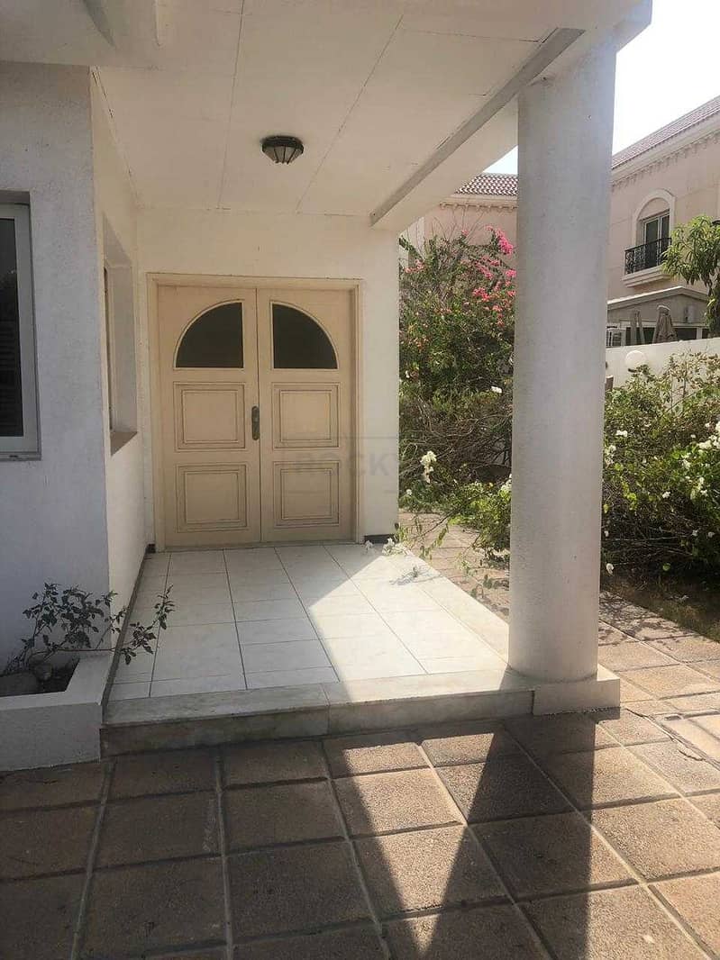 7 Gorgeous 4 B/R Villa with Private Garden and Shared Pool | Umm Suqeim