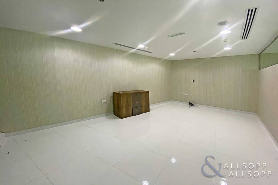 7 Half Floor | Fitted & Furnished | 11 Parking