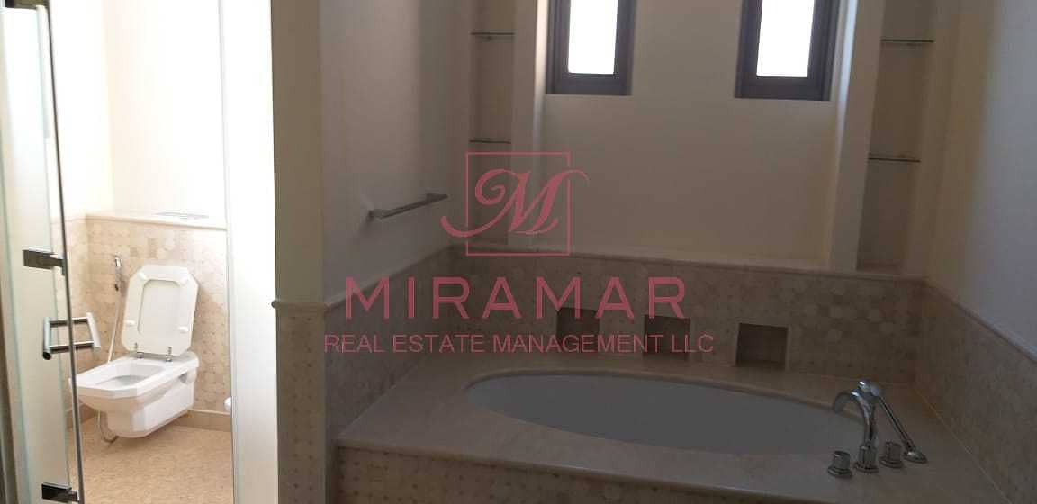 5 HOT DEAL!!! PREMIUM ARABIAN VILLA!! WONDERFUL PRIVATE GARDEN!