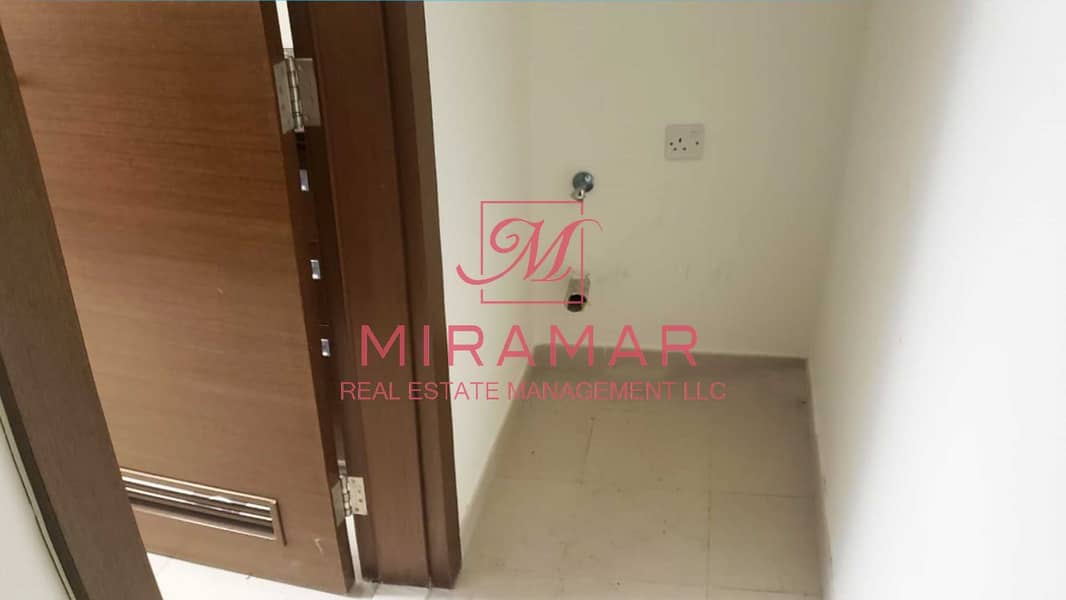 8 HOT DEAL!!! FULL SEA VIEW!!! HIGH FLOOR!! LARGE 2B+MAIDS UNIT!