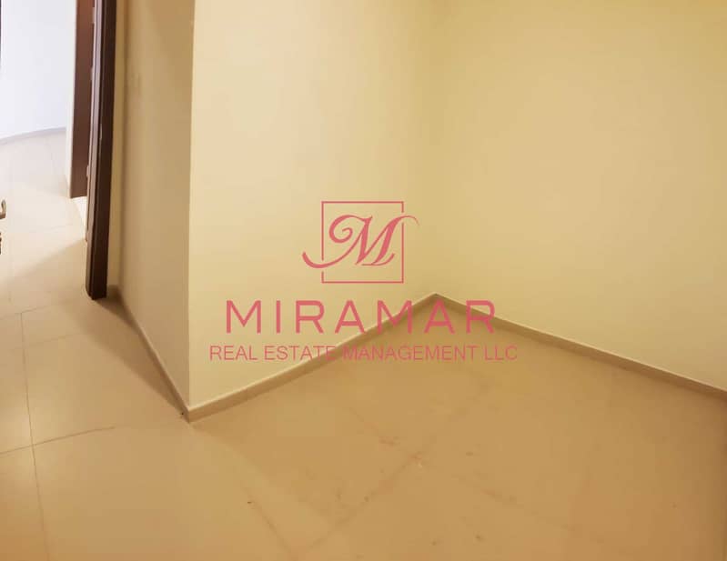 18 HOT DEAL!!! FULL SEA VIEW!!! HIGH FLOOR!! LARGE 2B+MAIDS UNIT!