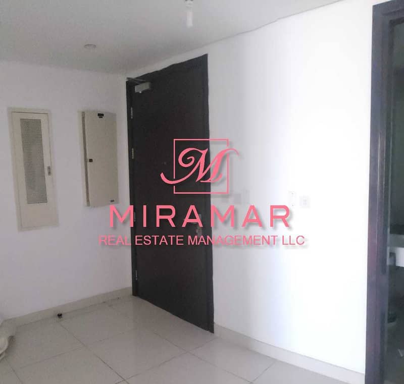 6 HOT DEAL! AMAZING VIEW | LARGE 2B APARTMENT | SMART LAYOUT