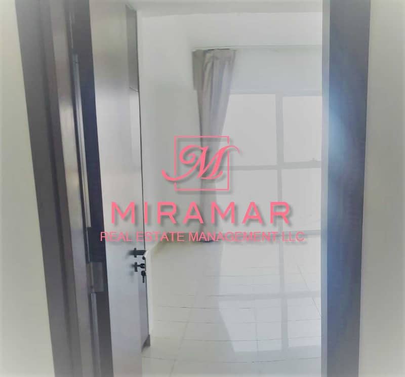 9 HOT DEAL! AMAZING VIEW | LARGE 2B APARTMENT | SMART LAYOUT
