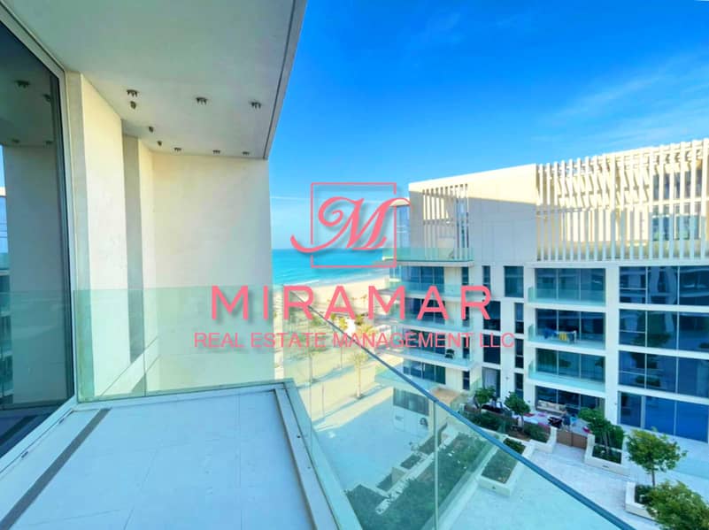 11 AMAZING POOL AND SEA VIEW | LUXURY 2B+MAIDS APARTMENT
